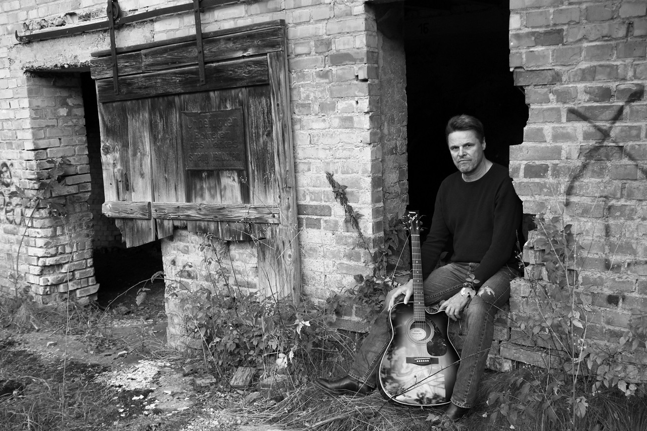 Norbert an der Ziegelfabrik